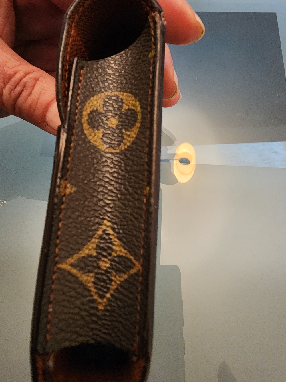 Louis Vuitton Monogram Etui Cigarette Case featuring the iconic brown - Picture 4 of 12